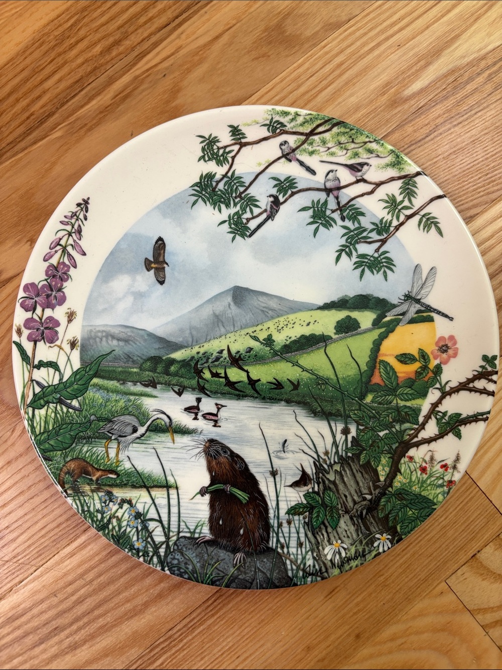 Wedgwood 'The Lakeside' Animal Colin Newman Limited Edition Collector Plate 1989